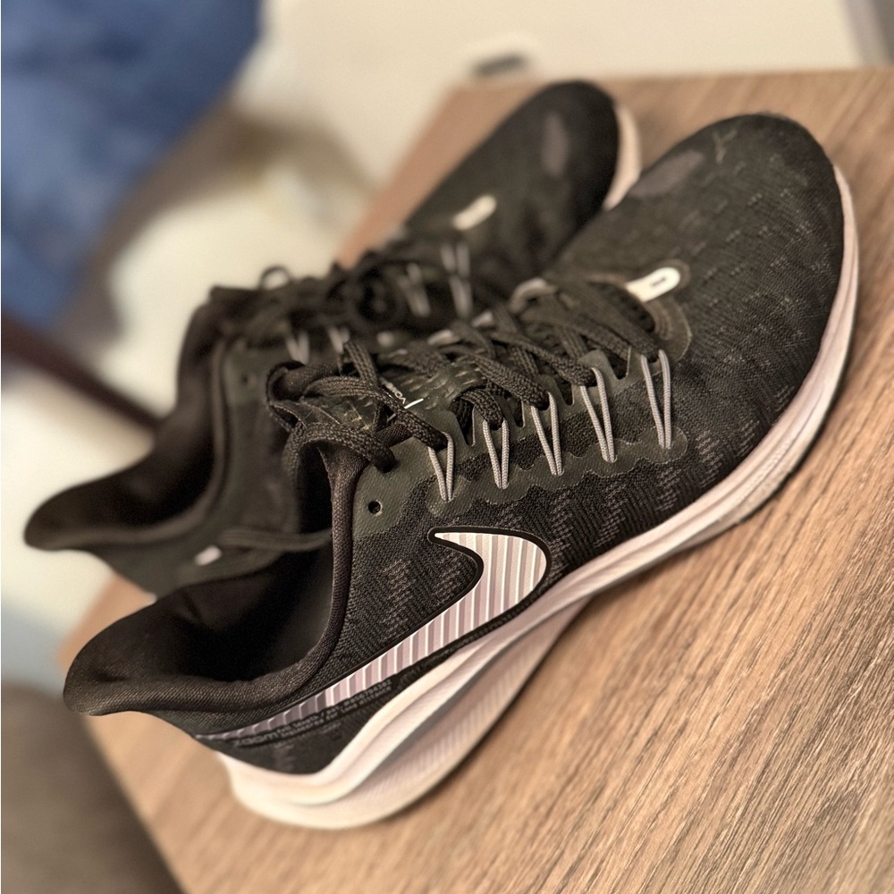 Nike Air Zoom Vomero 14